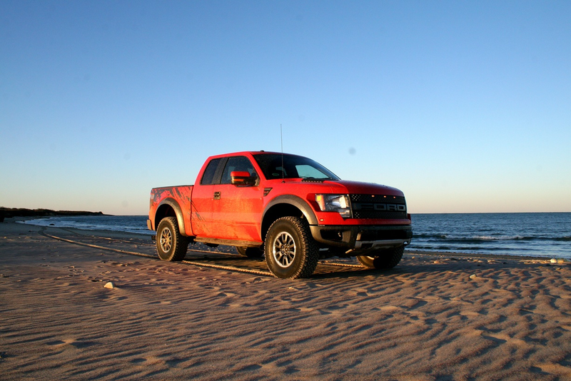 Illustration for article titled Hooning The Ford Raptor